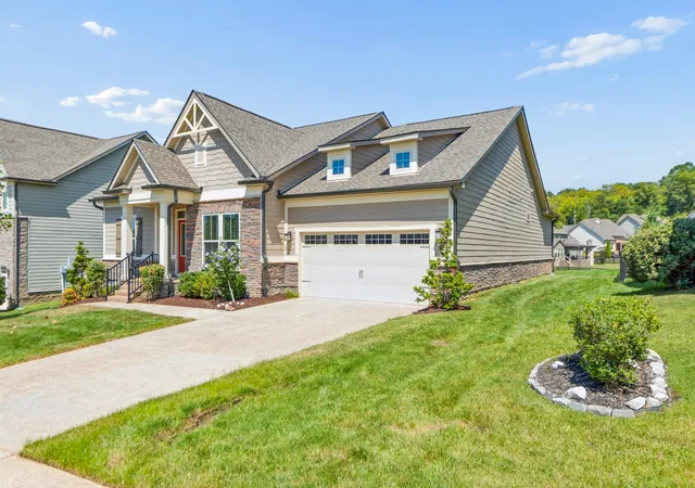 Photo 3 of Single family home for sale at 6910 Wellsford Ln, College Grove, TN 37046 | MLS# 3530939 | Listing updated on 2026-09-25