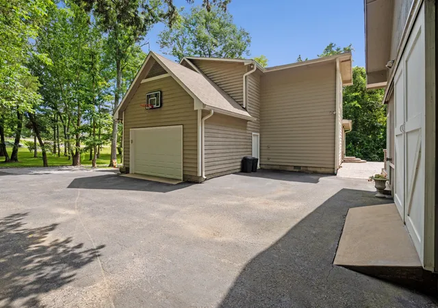 Photo 3 of Single family home for sale at 307 Carole N, Mount Juliet, TN 37122 | MLS# 3529482 | Listing updated on 2026-09-03