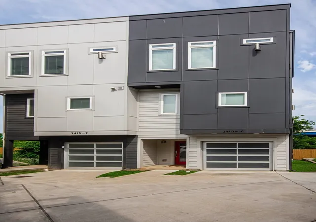 Photo 2 of Single family home for sale at 2410 Meharry Blvd #9, Nashville, TN 37208 | MLS# 3530232 | Listing updated on 2026-09-01