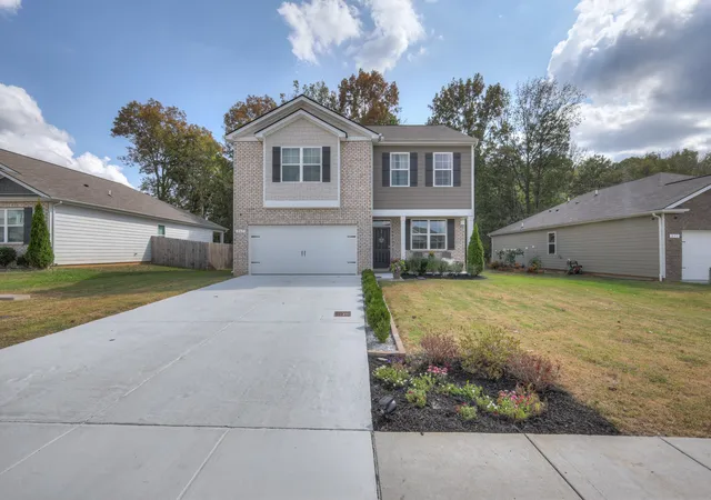 Photo 1 of Single family home for sale at 209 Addison Ave, Chapel Hill, TN 37034 | MLS# 3546718 | Listing updated on 2026-09-30