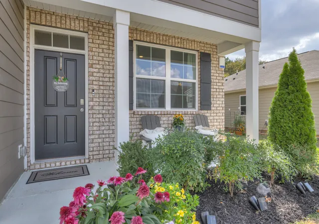 Photo 2 of Single family home for sale at 209 Addison Ave, Chapel Hill, TN 37034 | MLS# 3546718 | Listing updated on 2026-09-30