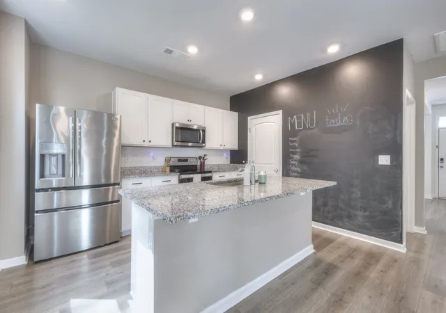 Photo 3 of Single family home for sale at 209 Addison Ave, Chapel Hill, TN 37034 | MLS# 3546718 | Listing updated on 2026-09-30