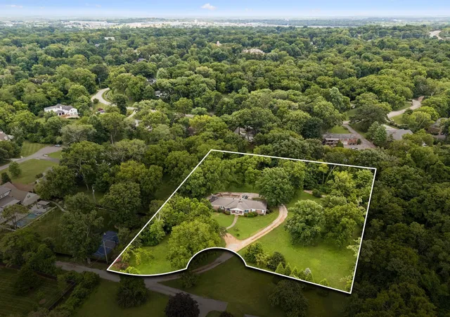 Photo 1 of Sale Pending at 853 Pasadena Dr, Nashville, TN 37204 | MLS# 3622659 | Listing updated on 2026-10-27