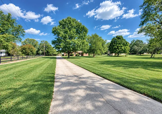 Photo 2 of Single family home for sale at 6610 Clarksville Pike, Joelton, TN 37080 | MLS# 3545492 | Listing updated on 2026-09-26