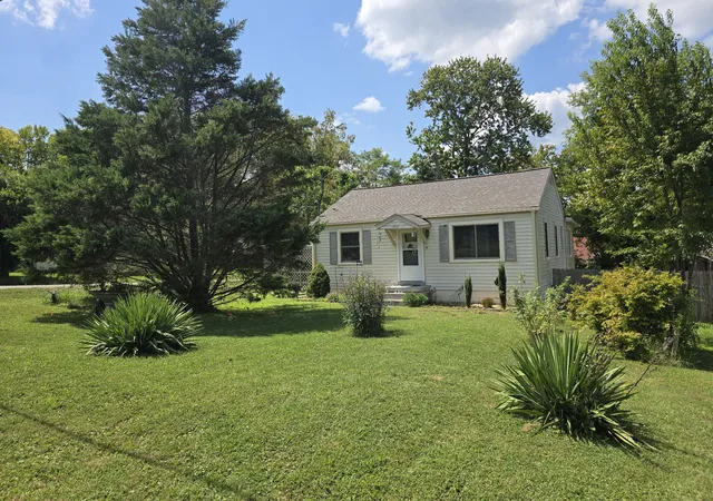 Photo 1 of Single family home for sale at 1818 Figures Ave, Columbia, TN 38401 | MLS# 3529877 | Listing updated on 2026-09-01