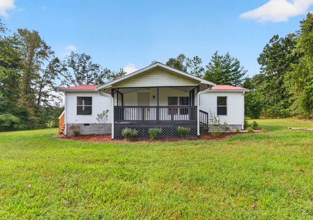 Photo 1 of Manufactured home for sale at 1900 Short Mountain Rd, Woodbury, TN 37190 | MLS# 3530784 | Listing updated on 2026-09-29