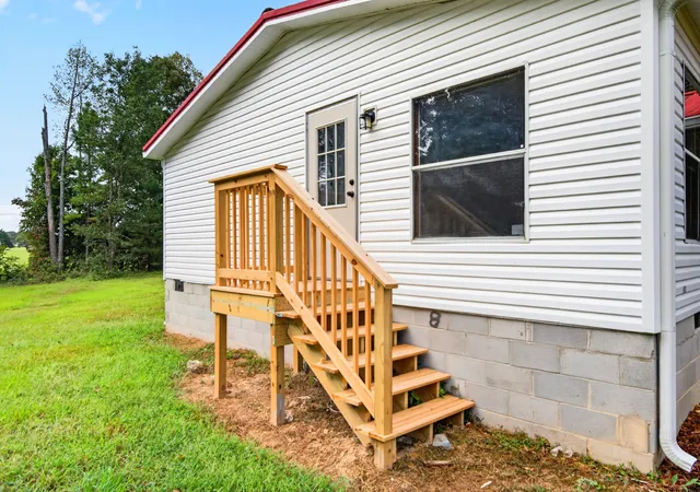 Photo 3 of Manufactured home for sale at 1900 Short Mountain Rd, Woodbury, TN 37190 | MLS# 3530784 | Listing updated on 2026-09-29