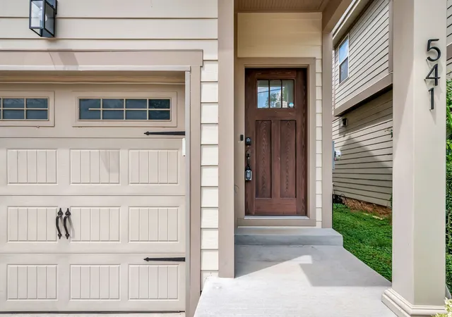 Photo 3 of Single family home for sale at 541 Eastboro Dr, Nashville, TN 37209 | MLS# 3596602 | Listing updated on 2026-10-23