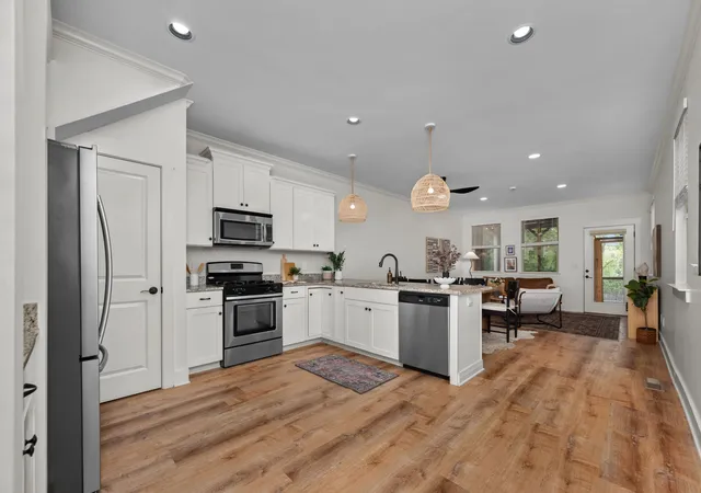 Photo 3 of Single family home for sale at 541 Eastboro Dr, Nashville, TN 37209 | MLS# 3596602 | Listing updated on 2026-10-23