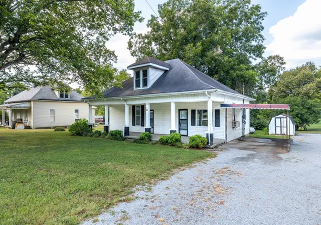 Photo 2 of Single family home for sale at 218 Ostella Rd, Cornersville, TN 37047 | MLS# 3540992 | Listing updated on 2026-09-03
