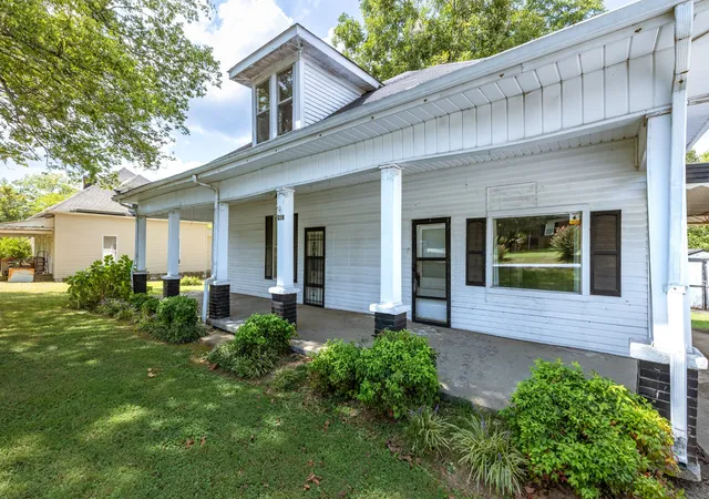 Photo 3 of Single family home for sale at 218 Ostella Rd, Cornersville, TN 37047 | MLS# 3540992 | Listing updated on 2026-09-03