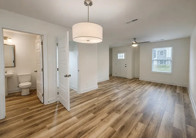 Photo 3 of Multi family home for sale at 919 Martin St Building D, Clarksville, TN 37040 | MLS# 3529563 | Listing updated on 2026-08-31