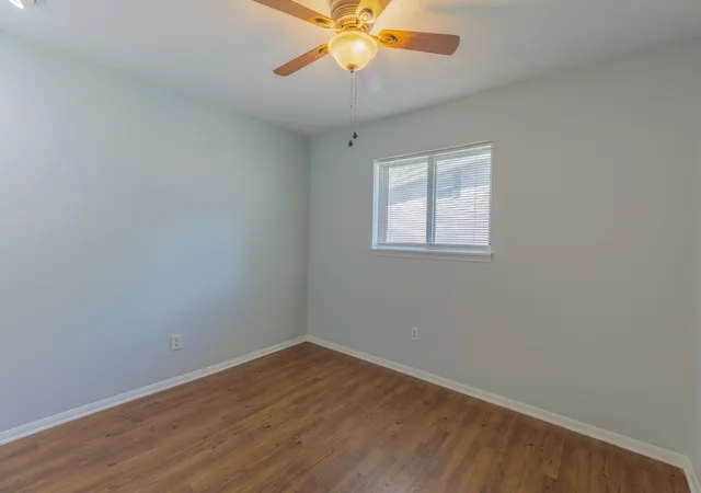 Listing Photo 2 - Condo for sale in building located at 3822 S Quail Ln, Chattanooga, TN 37415 - Unit #