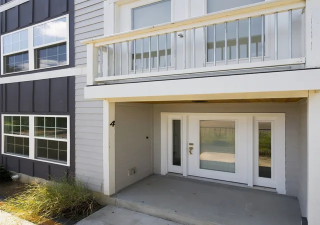 Photo 2 of Townhouse for sale at 421 Elysian Flds Rd #4, Nashville, TN 37211 | MLS# 3542352 | Listing updated on 2026-09-05