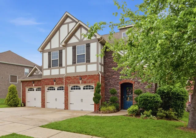 Photo 2 of Single family home for sale at 2214 Chaucer Park Ln, Thompsons Station, TN 37179 | MLS# 3544087 | Listing updated on 2026-09-12