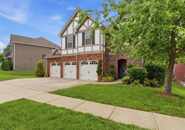 Photo 2 of Single family home for sale at 2214 Chaucer Park Ln, Thompsons Station, TN 37179 | MLS# 3544087 | Listing updated on 2026-09-12