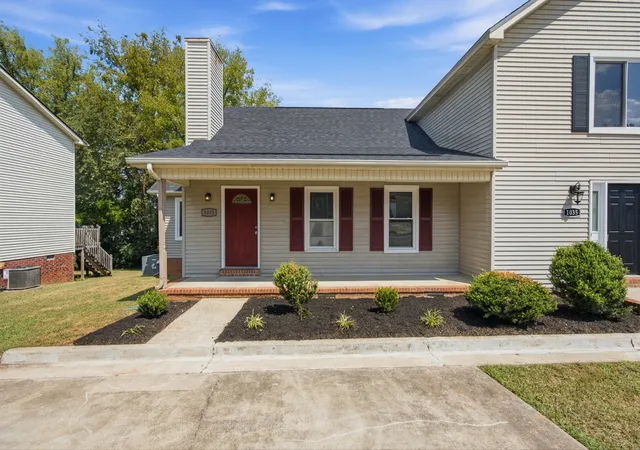 Photo 1 of Townhouse for sale at 1033 Silver Point Dr, Murfreesboro, TN 37130 | MLS# 3529662 | Listing updated on 2026-09-18