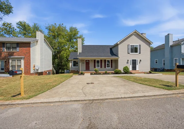 Photo 3 of Townhouse for sale at 1033 Silver Point Dr, Murfreesboro, TN 37130 | MLS# 3529662 | Listing updated on 2026-09-18