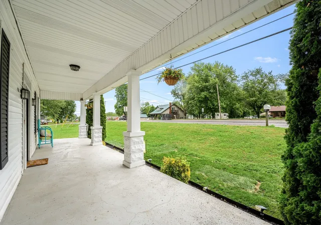 Photo 4 of Single family home for sale at 634 Highway 52 E, Portland, TN 37148 | MLS# 3529669 | Listing updated on 2026-08-31