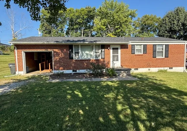 Photo 1 of Single family home for sale at 2004 Wedgewood Dr, Columbia, TN 38401 | MLS# 3529648 | Listing updated on 2026-09-08