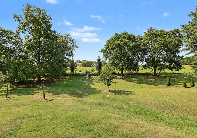 Photo 4 of Single family home for sale at 331 Maplewood Dr, Cornersville, TN 37047 | MLS# 3545429 | Listing updated on 2026-09-13