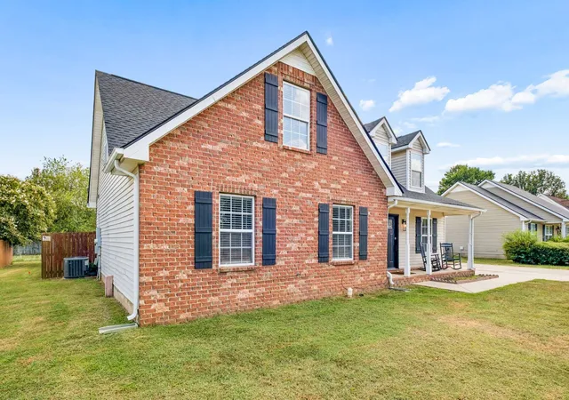 Photo 2 of Sale Pending at 1711 Locerbie Dr, Murfreesboro, TN 37128 | MLS# 3531535 | Listing updated on 2026-09-08