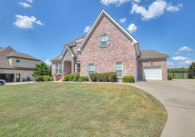 Photo 3 of Sale Pending at 504 Tybarber Ave, Murfreesboro, TN 37129 | MLS# 3541377 | Listing updated on 2026-09-23