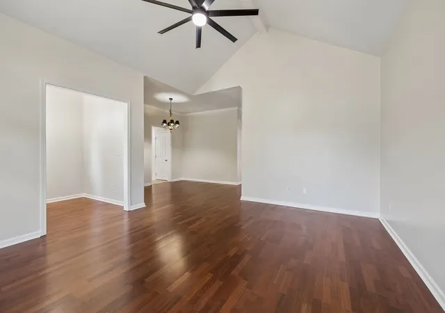 Photo 4 of Townhouse for sale at 3 Leftwich Ct, Lebanon, TN 37087 | MLS# 3530223 | Listing updated on 2026-09-03
