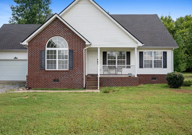 Photo 3 of Single family home for sale at 2431 Vanlawn Ln, Christiana, TN 37037 | MLS# 3530955 | Listing updated on 2026-09-02