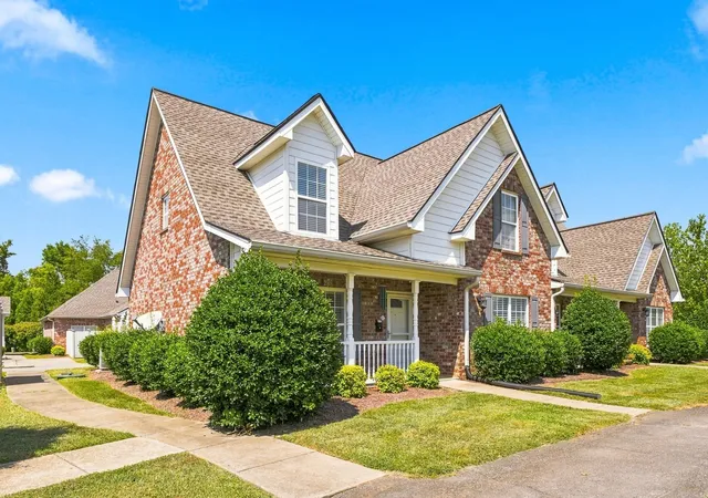 Photo 2 of Townhouse for sale at 103 Shore Dr, White House, TN 37188 | MLS# 3541085 | Listing updated on 2026-09-14
