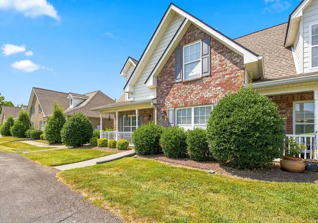 Photo 3 of Townhouse for sale at 103 Shore Dr, White House, TN 37188 | MLS# 3541085 | Listing updated on 2026-09-14