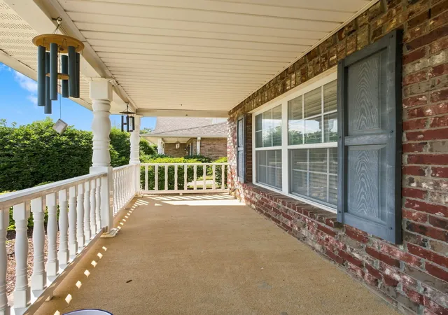 Photo 3 of Townhouse for sale at 103 Shore Dr, White House, TN 37188 | MLS# 3541085 | Listing updated on 2026-10-08