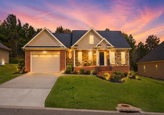 Photo 2 of Sale Pending at 1744 Overdale Dr Nw, Cleveland, TN 37312 | MLS# 3548134 | Listing updated on 2026-10-12