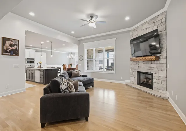 Photo 2 of Single family home for sale at 4009 Blackbird Ct, Spring Hill, TN 37174 | MLS# 3599215 | Listing updated on 2026-09-27