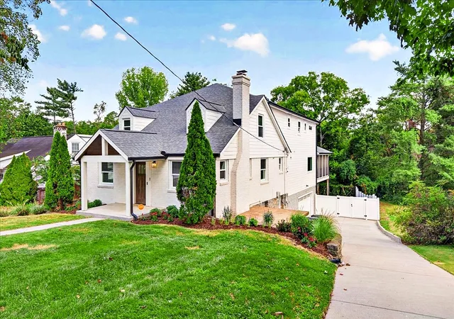Photo 1 of Single family home for sale at 1014 Battlefield Dr, Nashville, TN 37204 | MLS# 3530938 | Listing updated on 2026-10-27