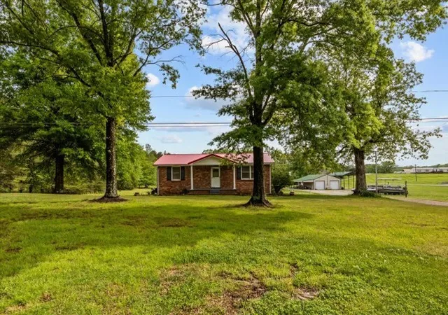 Photo 1 of Single family home for sale at 4135 Highway 70 E, Camden, TN 38320 | MLS# 3529732 | Listing updated on 2026-08-31