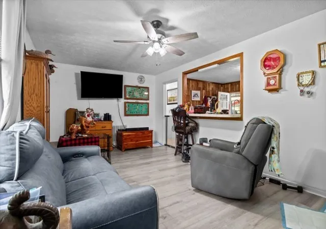Photo 3 of Single family home for sale at 4135 Highway 70 E, Camden, TN 38320 | MLS# 3529732 | Listing updated on 2026-08-31