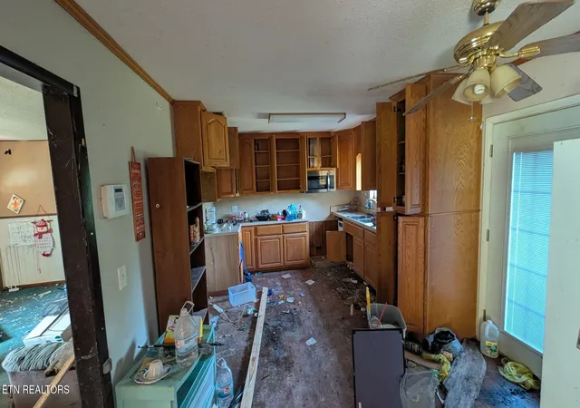 Photo 3 of Single family home for sale at 300 Bowman Ln, Decatur, TN 37322 | MLS# 3529705 | Listing updated on 2026-09-23