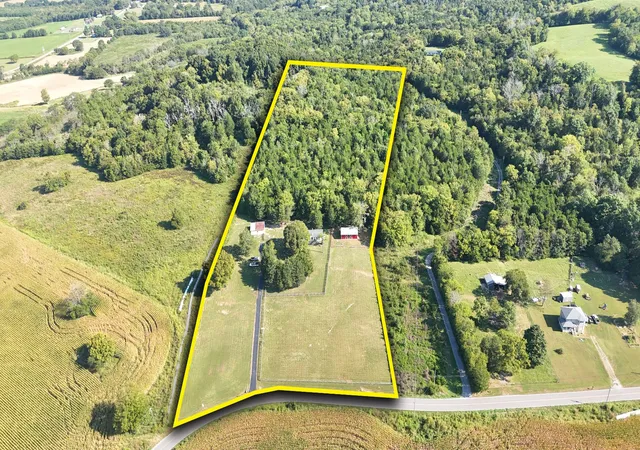 Photo 2 of Manufactured home for sale at 591 Jug Crk Rd, Watertown, TN 37184 | MLS# 3542103 | Listing updated on 2026-09-29