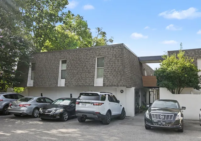 Photo 2 of Condo for sale at 2097 Graybar Ln #A3, Nashville, TN 37215 | MLS# 3542073 | Listing updated on 2026-09-08
