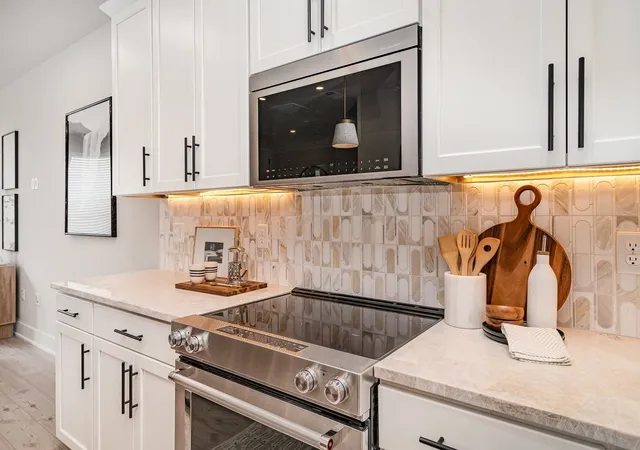 Listing Photo 1 - Condo for sale in building located at 136 Zola Aly, Nashville, TN 37209 - Unit #