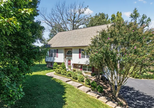 Photo 1 of Single family home for sale at 2593 Nova Cir, Cookeville, TN 38501 | MLS# 3529764 | Listing updated on 2026-08-31