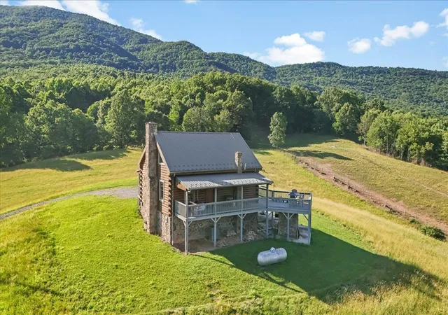 Photo 2 of Single family home for sale at 490 Mountain Springs Rd, Tannersville, VA 24377 | MLS# 3530208 | Listing updated on 2026-09-01