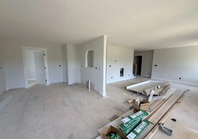 Photo 4 of Single family home for sale at 3694 Old Hwy 48, Clarksville, TN 37040 | MLS# 3529806 | Listing updated on 2026-10-26