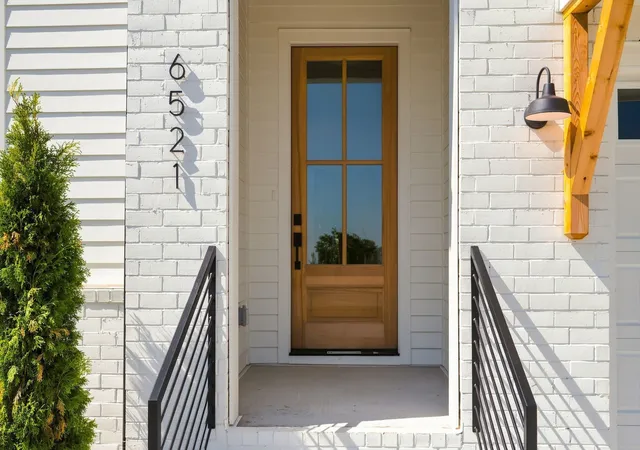 Photo 3 of Single family home for sale at 6521 Firestone Ct, Nashville, TN 37209 | MLS# 3529821 | Listing updated on 2026-09-01