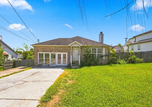 Photo 3 of Single family home for sale at 511 Holland Ridge Dr, La Vergne, TN 37086 | MLS# 3541071 | Listing updated on 2026-09-04