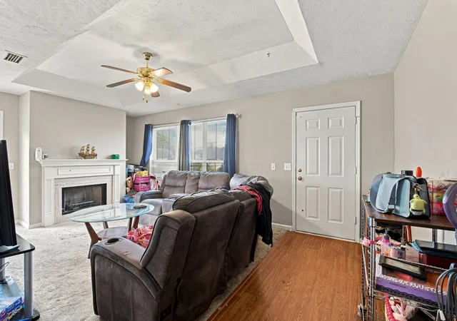Photo 3 of Single family home for sale at 511 Holland Ridge Dr, La Vergne, TN 37086 | MLS# 3541071 | Listing updated on 2026-09-04