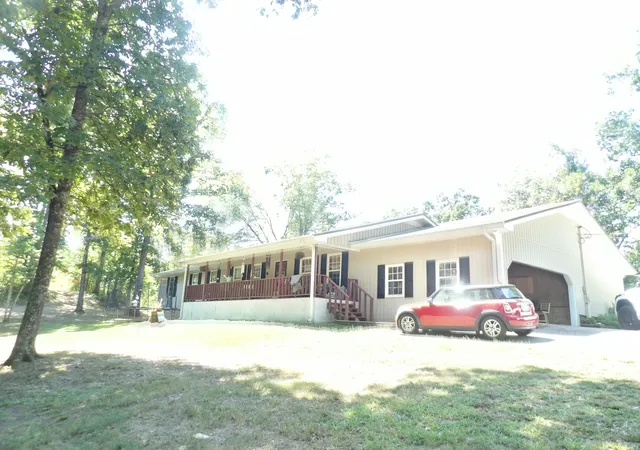 Photo 2 of Single family home for sale at 2719 Mckenzie Rd, Parsons, TN 38363 | MLS# 3530309 | Listing updated on 2026-09-01