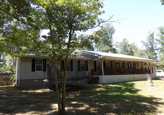 Photo 4 of Single family home for sale at 2719 Mckenzie Rd, Parsons, TN 38363 | MLS# 3530309 | Listing updated on 2026-09-01