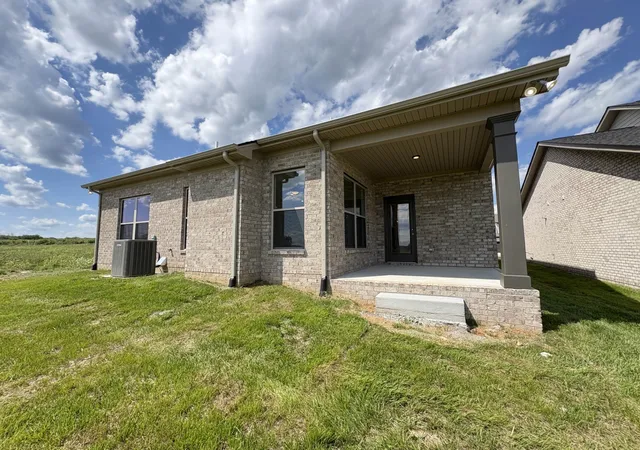 Photo 3 of Single family home for sale at 1211 Anson St, Gallatin, TN 37066 | MLS# 3530724 | Listing updated on 2026-09-04